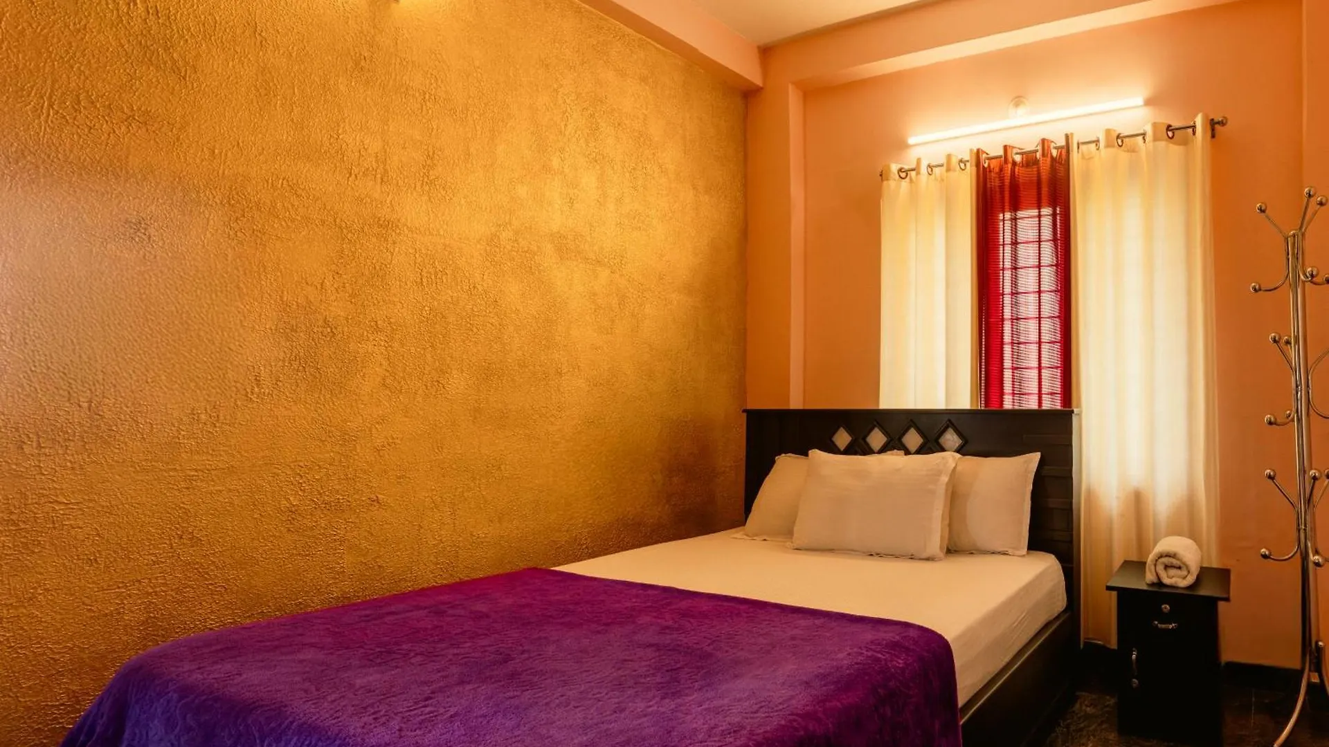 The East Bethany Vagamon Apartment