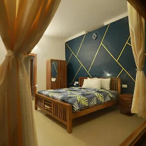 Rustic Rae Apartment